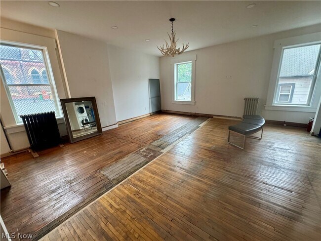 Foto del edificio - 2672 W 14th St