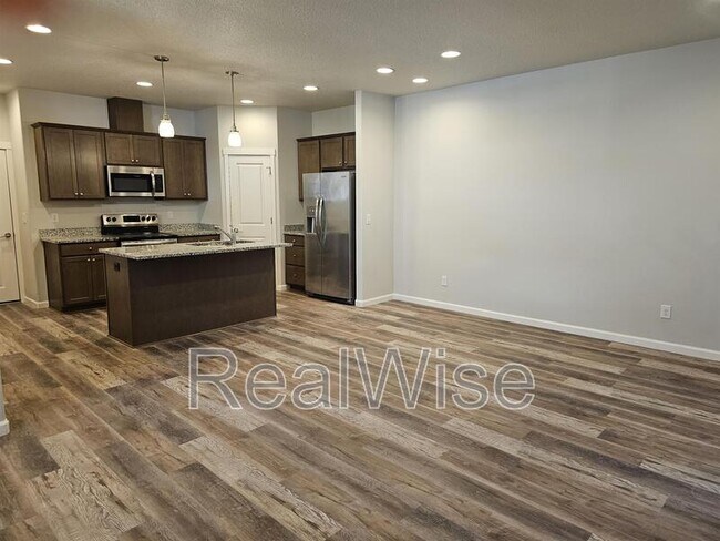 Foto del edificio - 5724 NE 58th Way