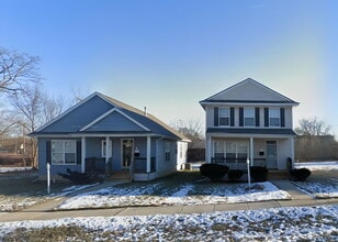 Building Photo - 1540 Garland St