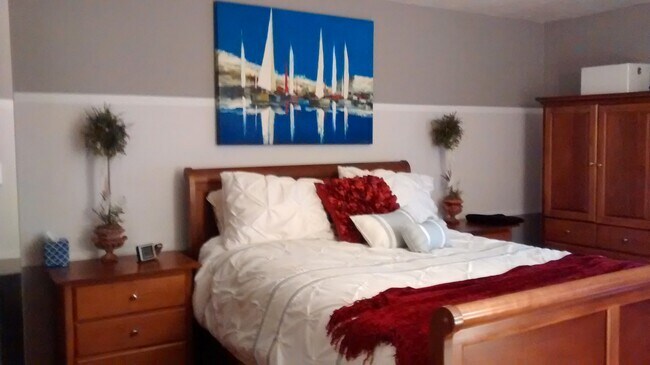 Building Photo - 25 Rockland St