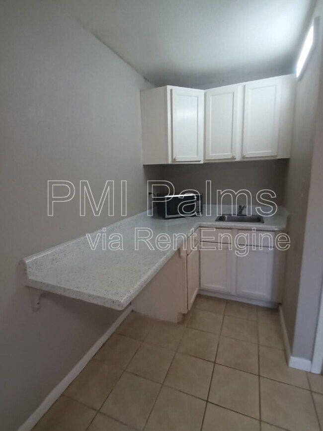 Foto del edificio - 2406 S 69th St