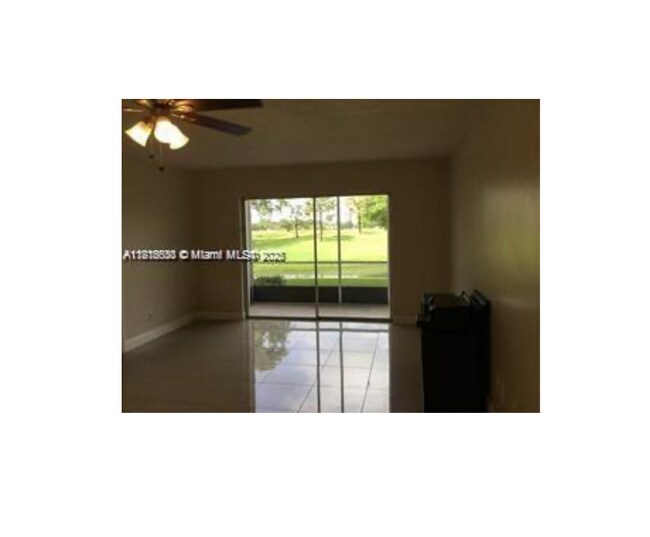 Foto del edificio - 2431 SW 82nd Ave