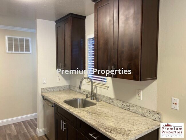 Foto del edificio - 1564 Sunnyvale Ave