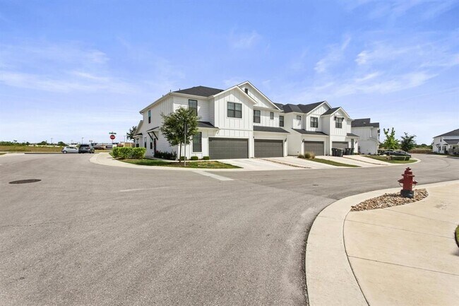 Building Photo - 283 Fieldwood Dr