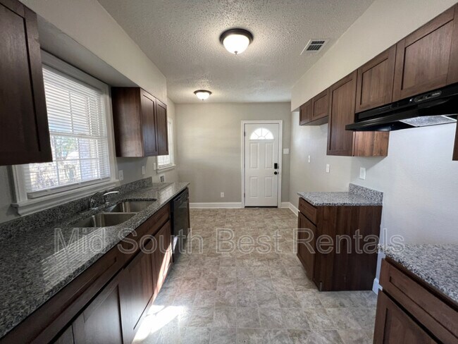 Building Photo - 371 E Raines Rd