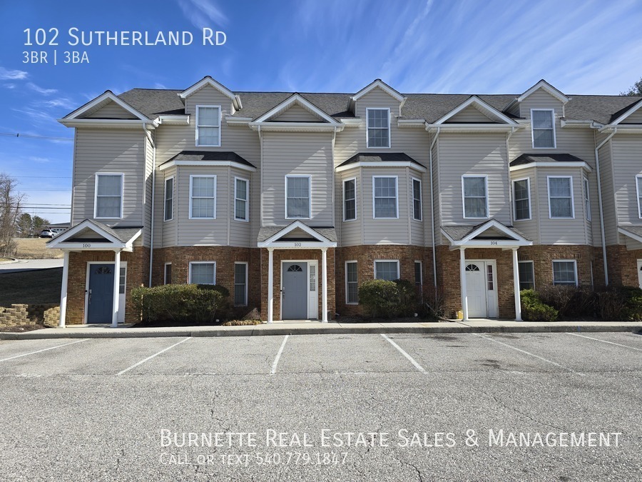 Foto principal - 102 Sutherland Dr