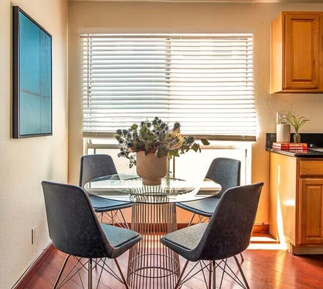 Foto del edificio - 4361 Berryman Ave