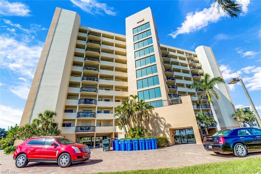 4263 Bay Beach Ln, Fort Myers Beach, FL 33931 Condo for