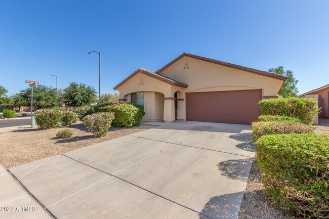 Building Photo - 17715 W Redfield Rd