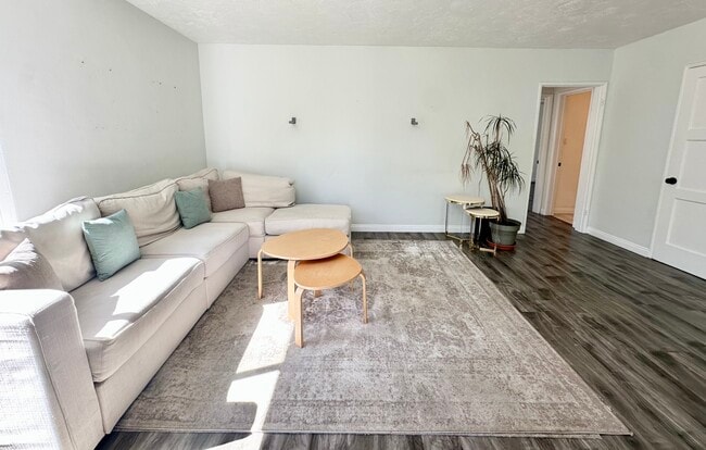 Building Photo - 915 Indiana Ave