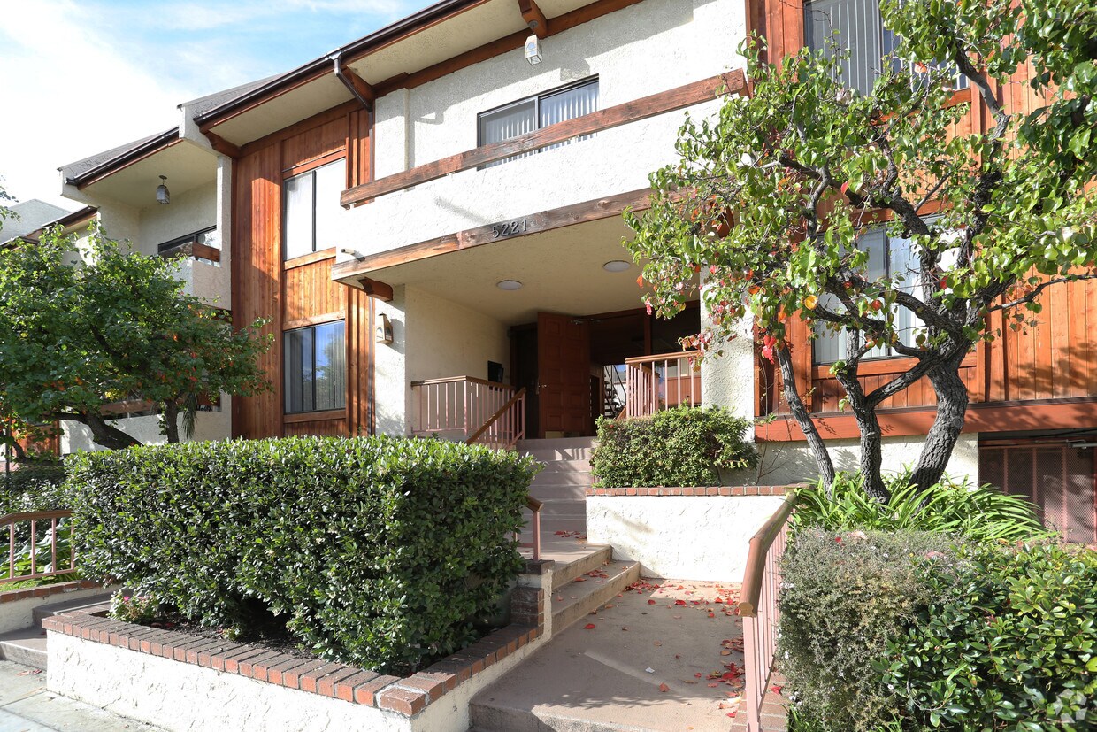 Foto del edificio - Encino Woods