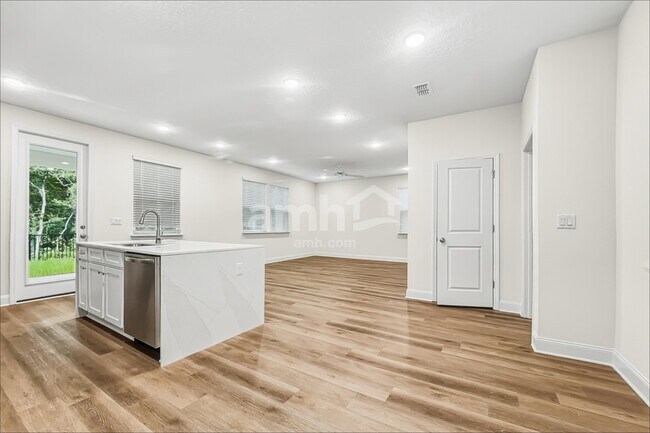 Foto del edificio - 3016 Crawfords Cove Cir