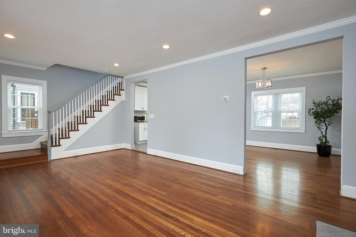 Foto principal - 4912 Brandywine St NW