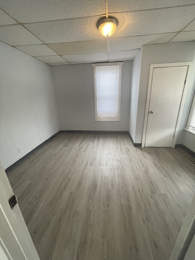 Foto del edificio - 1131 S 13th St