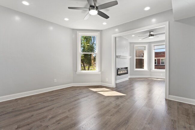 Building Photo - 6239 S Langley Ave