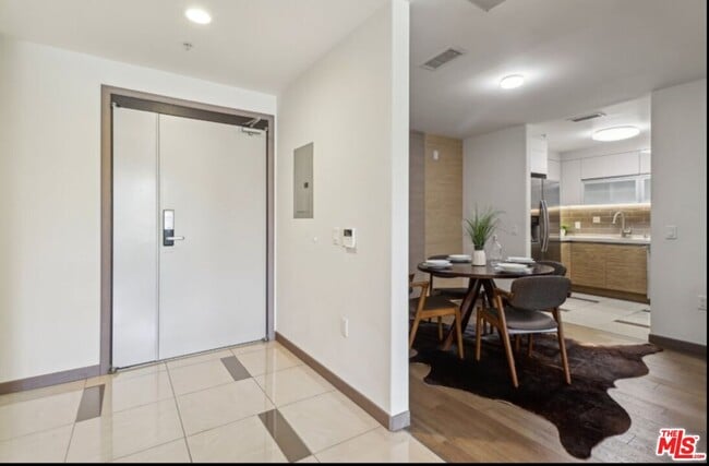 Foto del edificio - 903 S New Hampshire Ave