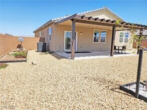 Building Photo - 3575 E Wallowa Dr