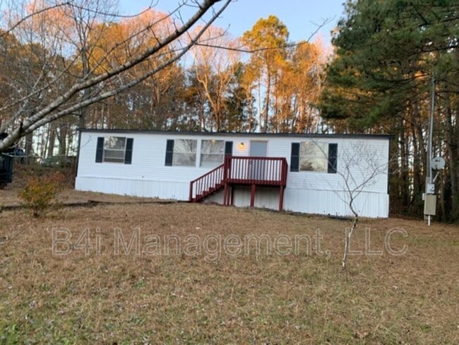 Building Photo - 152 West Lakeview Drive