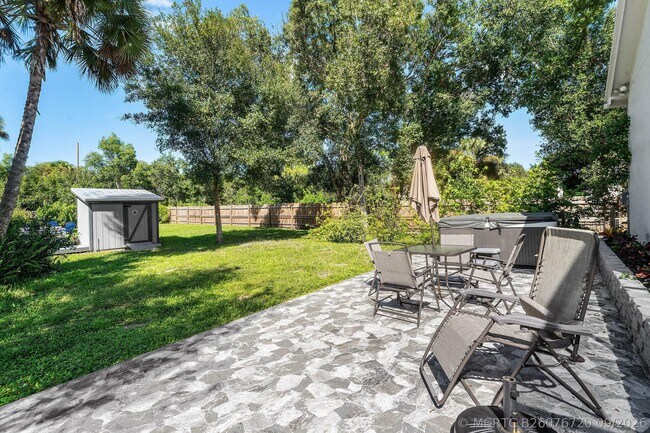 Foto del edificio - 10231 176th Ln N
