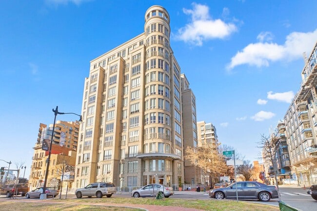 Foto del edificio - 2 Bed 2 Bath - Mount Vernon Condo - Garage Parking Space Included