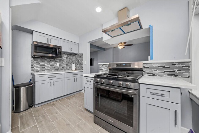 Foto del edificio - 6404 S Lockwood Ave
