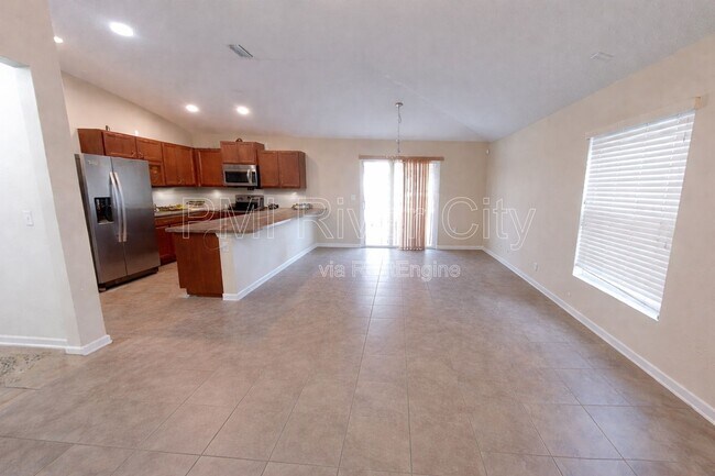 Foto del edificio - 12154 Alexandra Dr