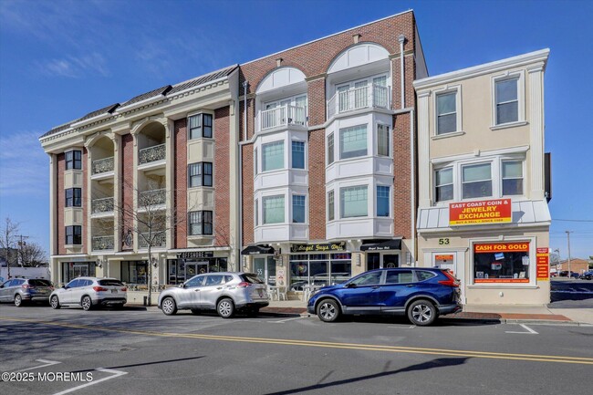 Building Photo - 55 Brighton Ave