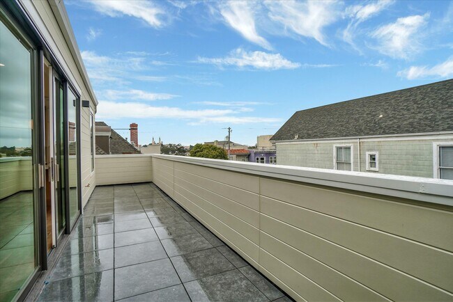 Foto del edificio - 1010 Stanyan St