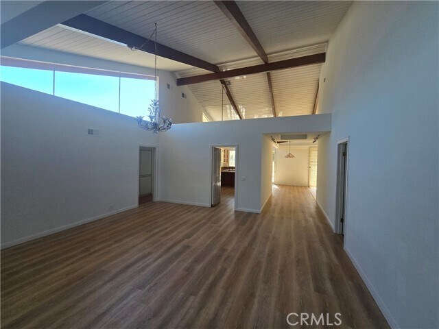 Foto del edificio - 16932 Edgewater Ln