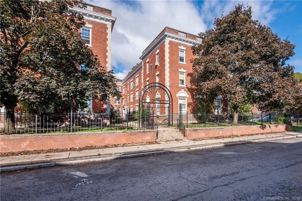 Foto principal - 51 Willard St
