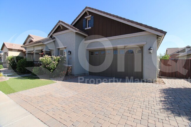Foto del edificio - 4365 E Wheaton St