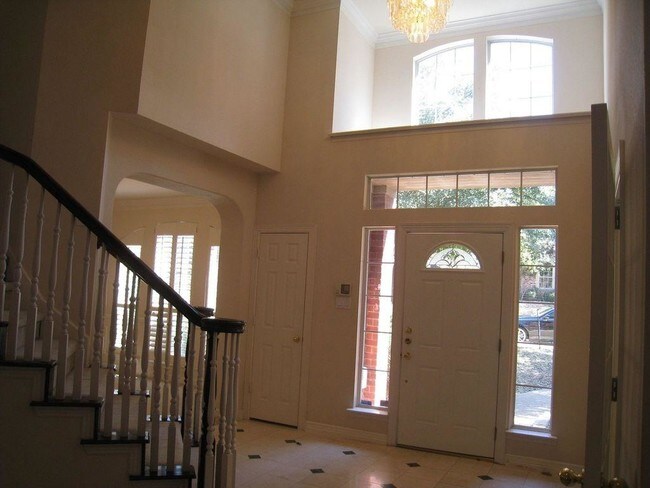 Building Photo - 4017 Milano Dr