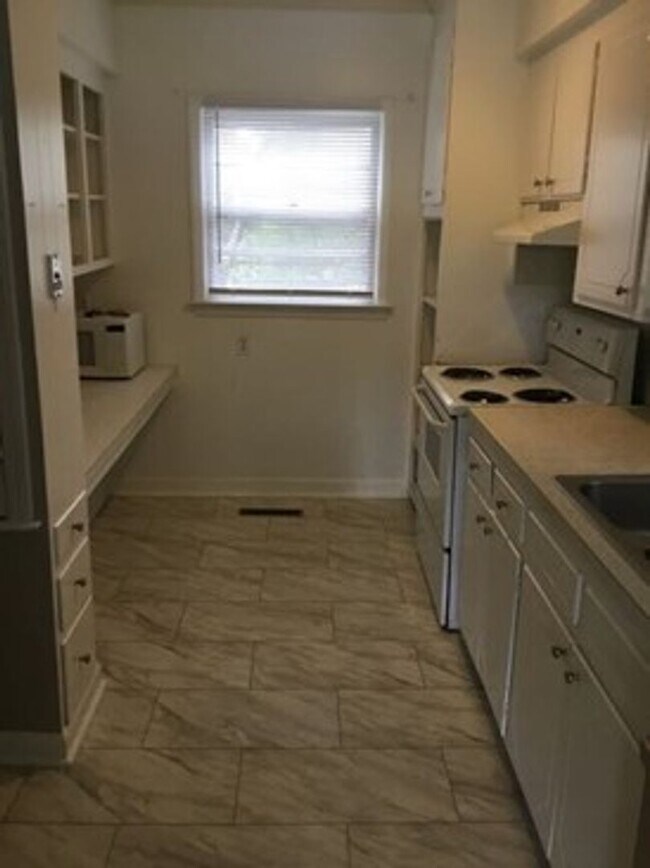 Foto del edificio - 3 Bed 1 Bath House in Washington