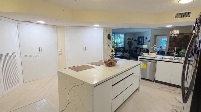 Building Photo - 9539 Weldon Cir