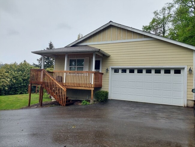 Building Photo - Beautiful 3 Bedroom, 2 Bath Home In Happy ...