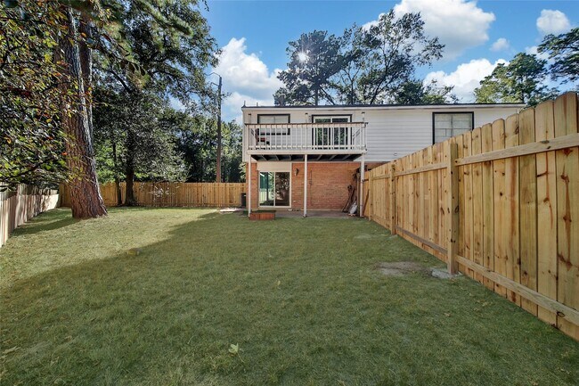Foto del edificio - 2603 Rosewood Pl