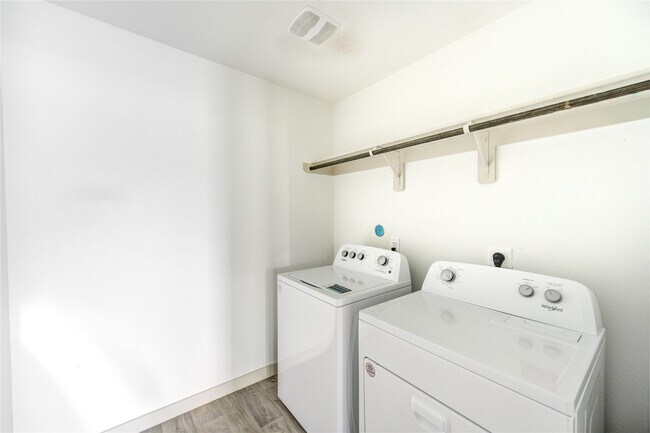 Building Photo - 1826 Sandy Trail Ln