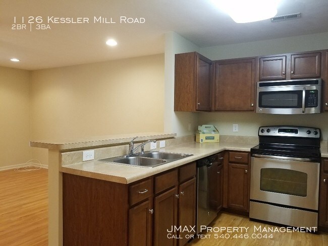 Foto del edificio - 1126 Kessler Mill Rd