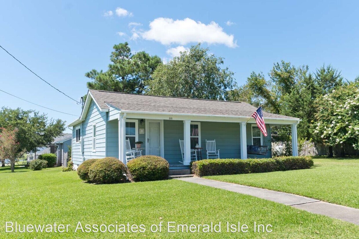 2 br, 1 bath House 501 W Spring Street House Rental in Swansboro