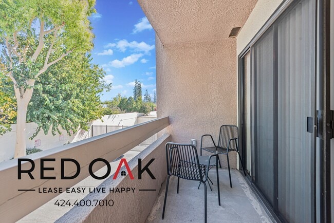 Foto del edificio - 7810 Topanga Canyon Blvd