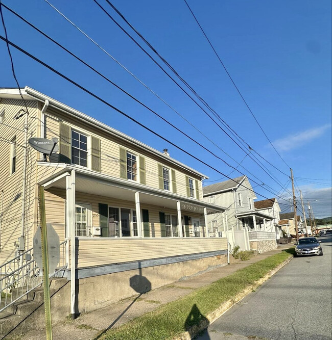 Building Photo - 230 Matson Ave