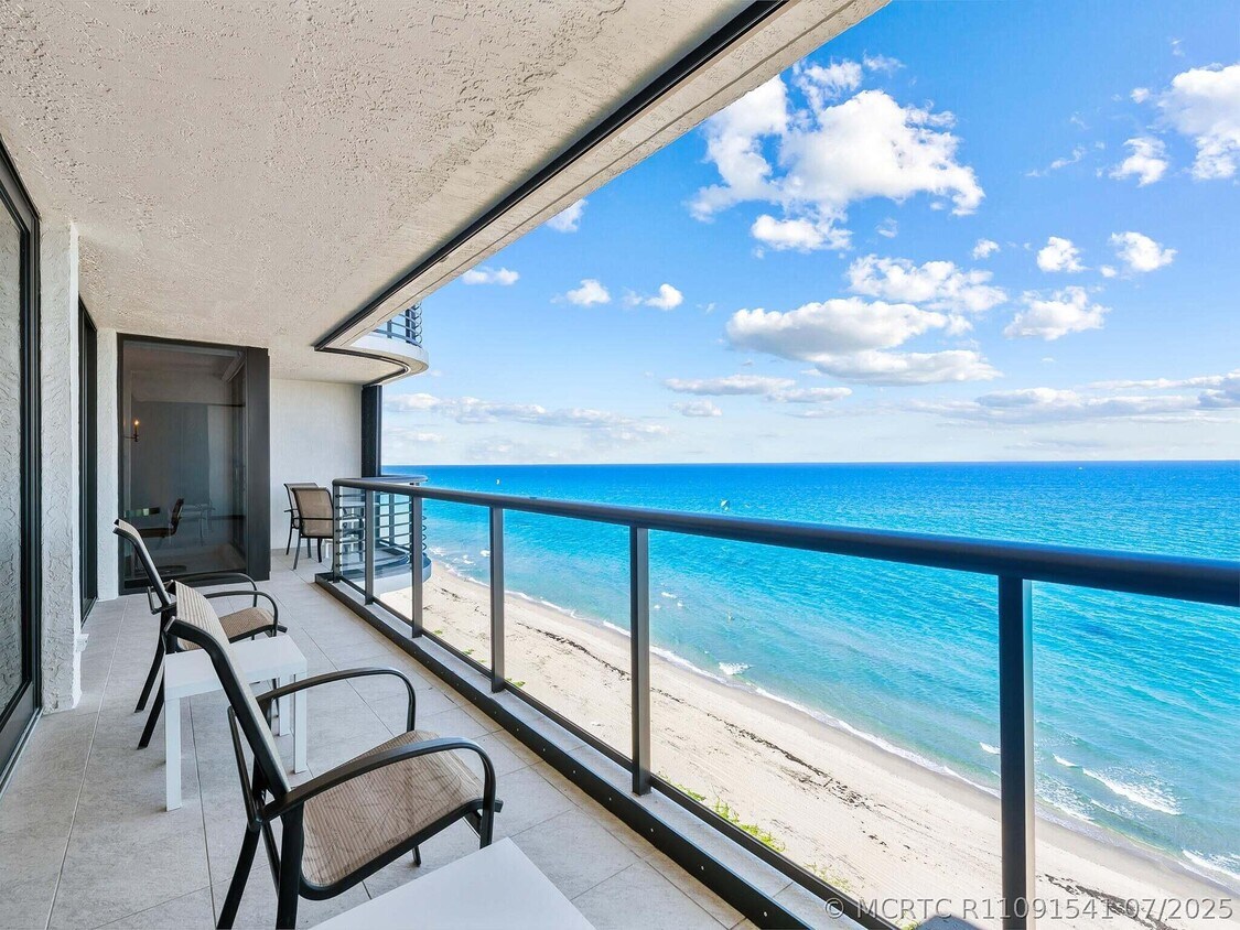 Building Photo - 2727 S Ocean Blvd