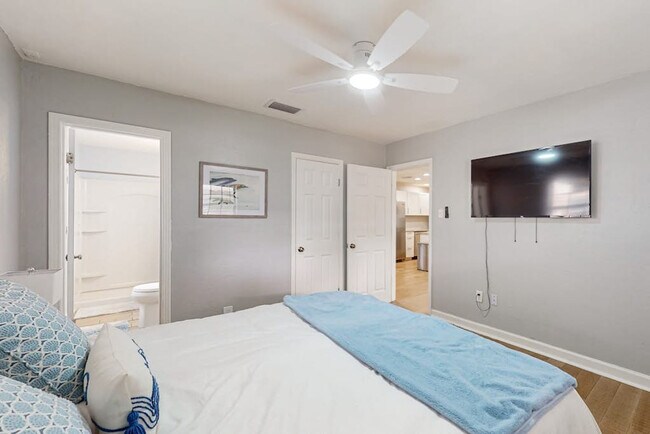 Foto del edificio - 2214 23rd Ave W