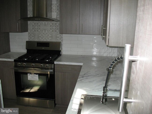 Foto del edificio - 1804-6 Kings Hwy