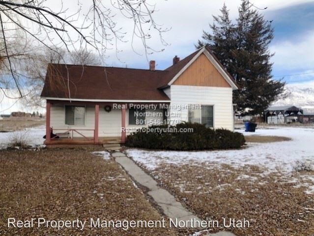 Primary Photo - 2 br, 1 bath House - 3010 W 1975 S