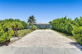 Building Photo - 1732 NE 173rd St