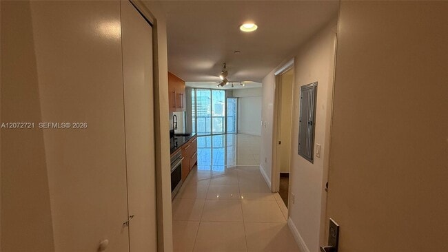 Building Photo - 475 Brickell Ave