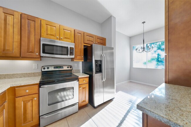Building Photo - 3500 Oaks Clubhouse Dr