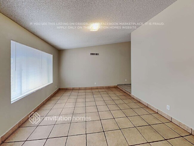 Building Photo - 5408 N 69th Ave