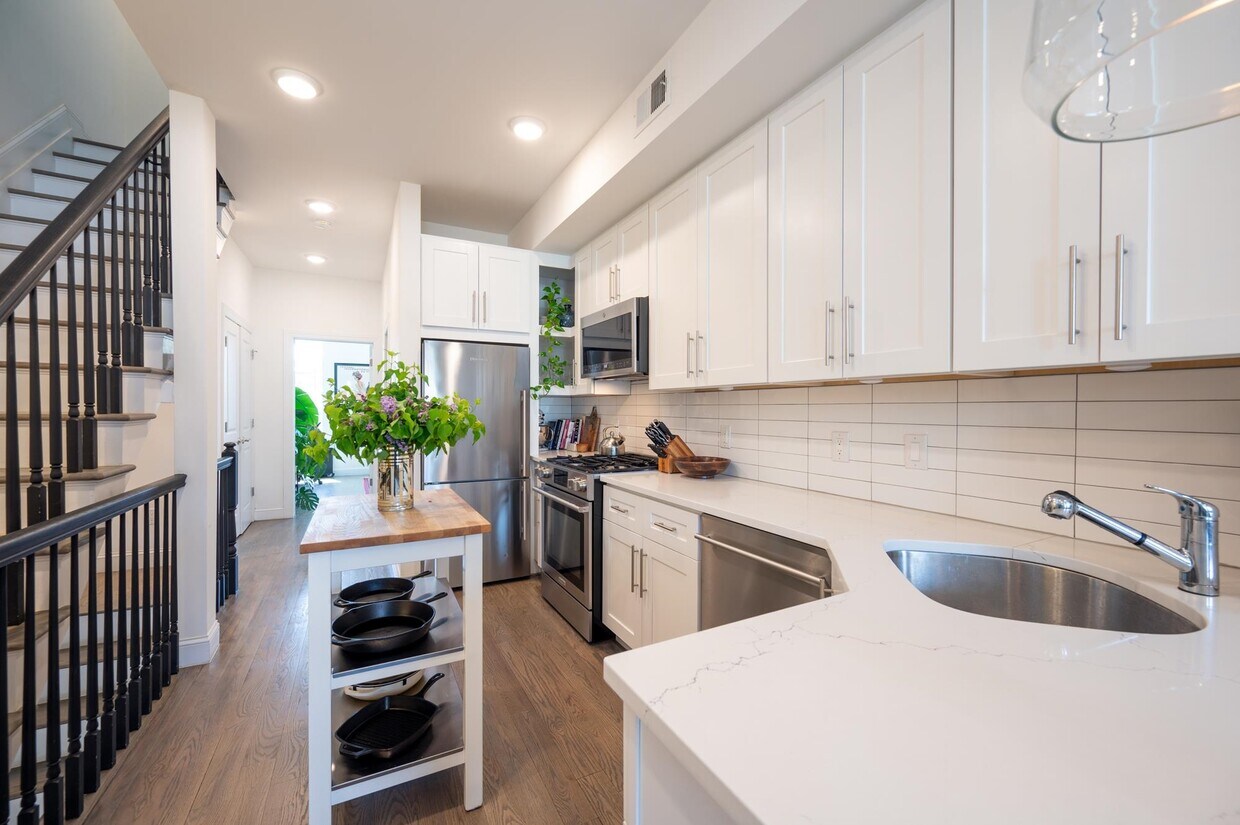 Foto principal - 27 Belmont Ave